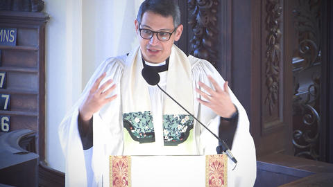 The Rev. Matthew Potts preaches from the pulpit, Sept. 21, 2025