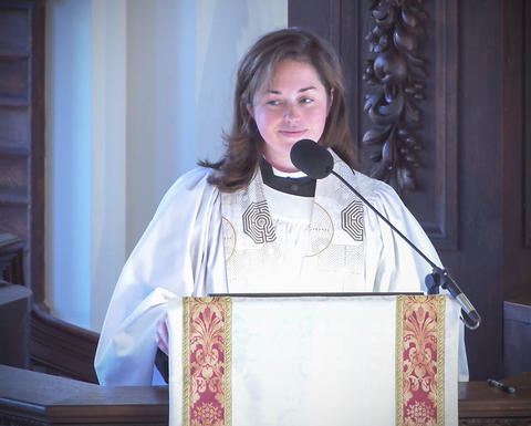 The Rev. Alanna Sullivan preashes from the pulpit Dec. 2024