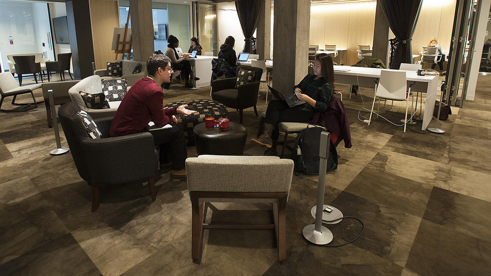 Students settle into the new Student Oasis